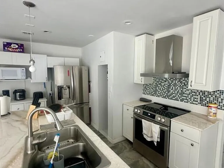 2520 Fillmore St — Photo 6