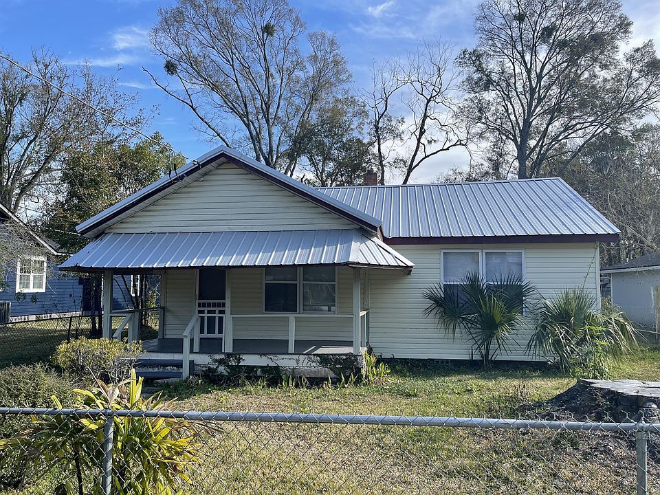 1st image of 759 Mackinaw St