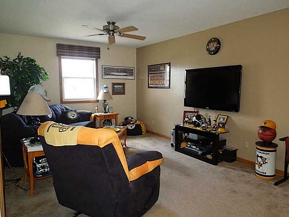 5th image of 197 Cambria Hill Dr