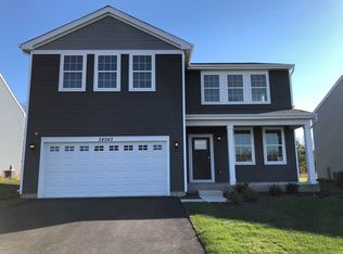 34043 N Partridge Ln, Gurnee, IL 60031