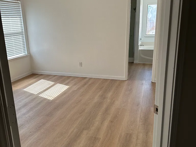 105 Wildhaven Dr — Photo 15