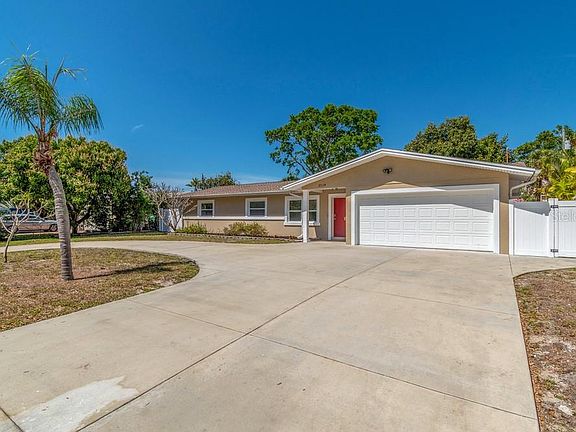 2nd image of 2119 Dolphin Blvd S
