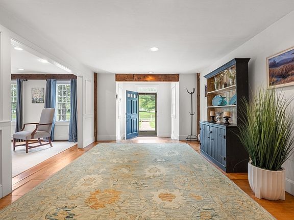 4th image of 41 Longmeadow Rd