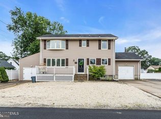 20 E Lakewood Ave, Ocean Gate, NJ 08740