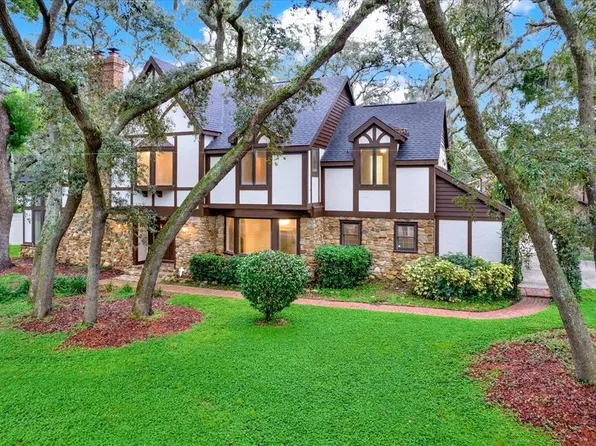 15935 Notting Hill Dr, Lutz, FL 33548