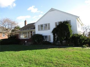 242 Hillside Ave, Nazareth, PA 18064