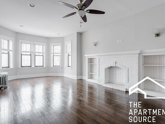 3rd image of 5160 N Leavitt St #2F