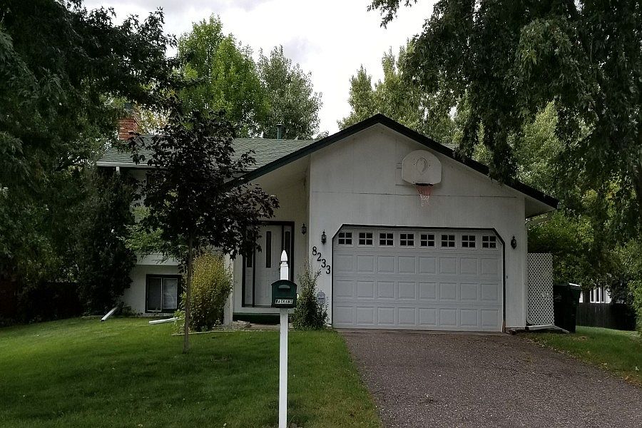1st image of 8233 Hampshire Ct N