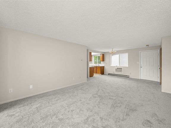 5th image of 4024 S Regal St APT 202