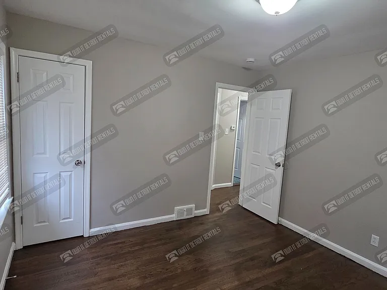15039 Eastburn St — Photo 7