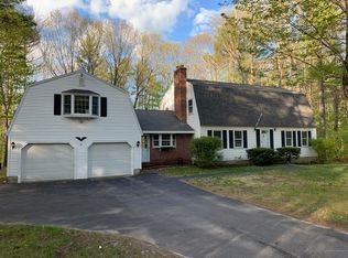 19 Gloria St, Gorham, ME 04038