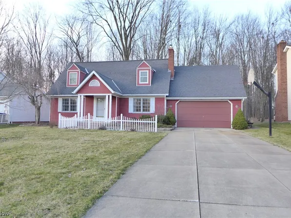 32305 Arthur Rd, Solon, OH 44139