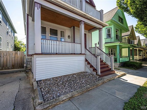 5th image of 69 College St