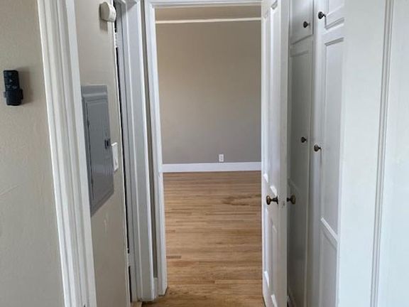 5th image of 719 E Carson St APT 8
