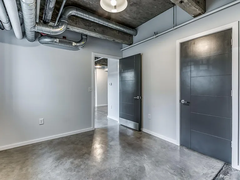 Brown Street Lofts — Photo 13
