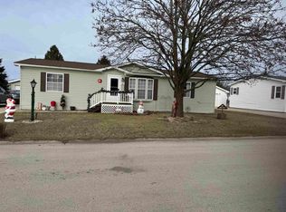 5492 Heartwood Ln, Roscoe, IL 61073
