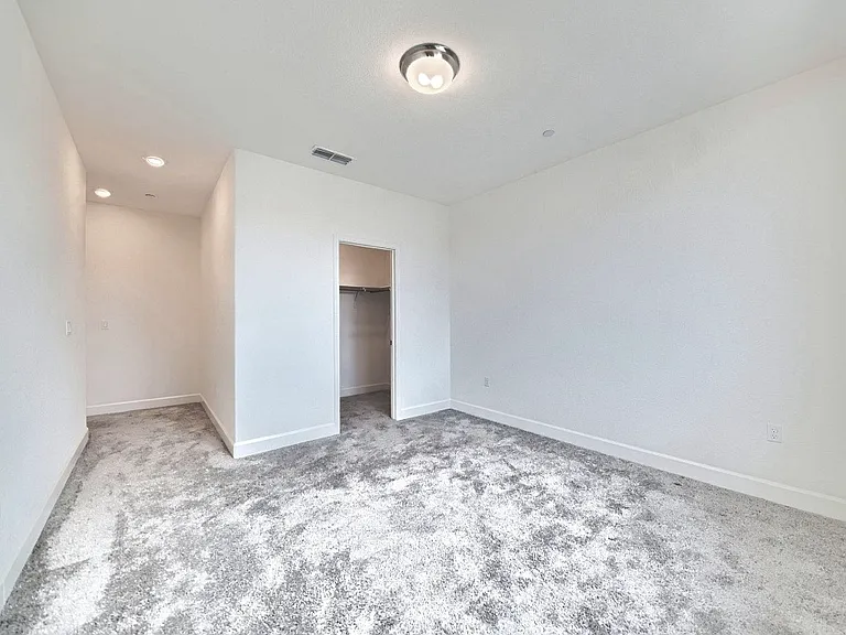 10918 Miacomet Ct — Photo 39