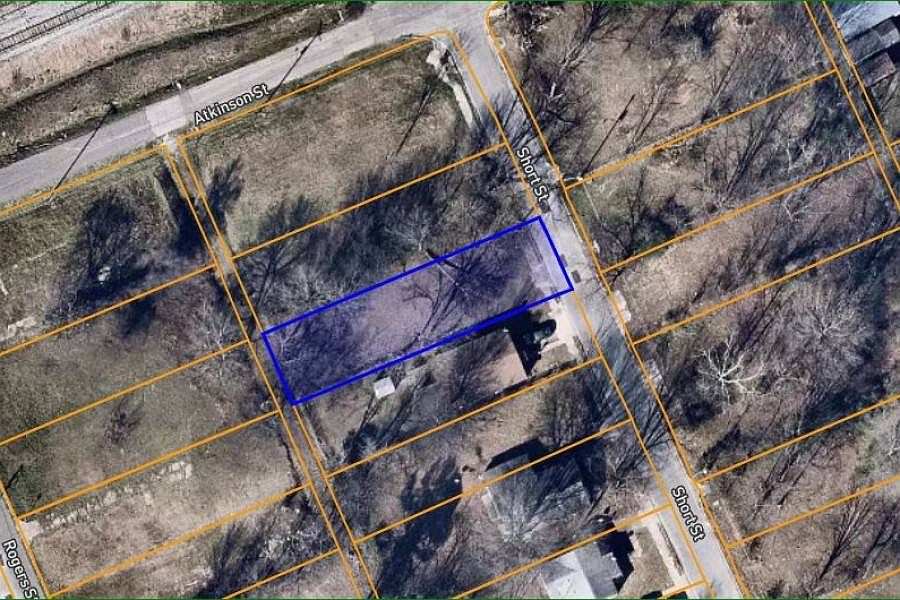 2nd image of 319 Short St