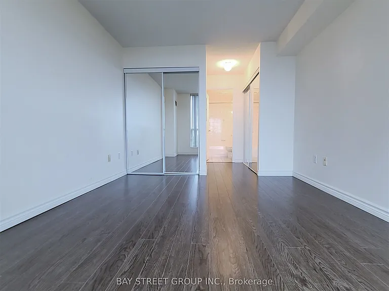 23 Lorraine Dr #1108 — Photo 6