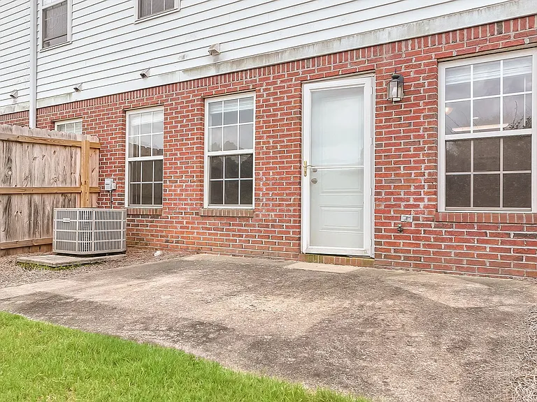 2428 E University Dr #103 — Photo 25