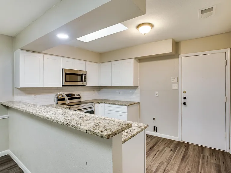 5102 Lakeridge Ct — Photo 14