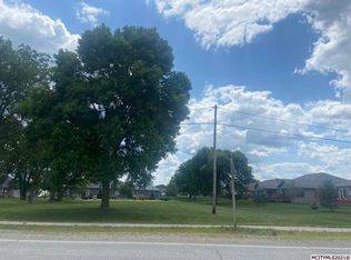 3205 19th St SW, Mason City, IA 50401