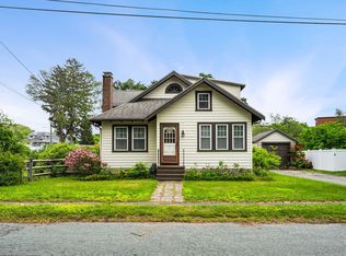 8 Auburn Rd, Beverly, MA 01915