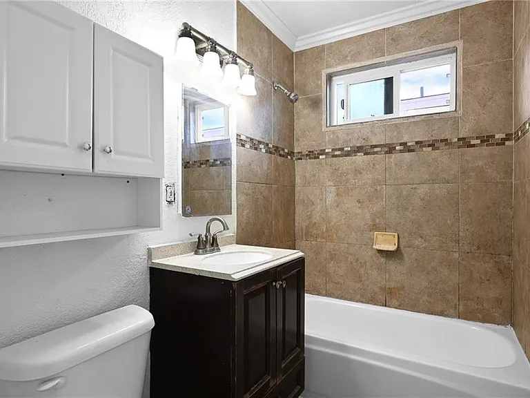 426 Grant St #1 — Photo 7
