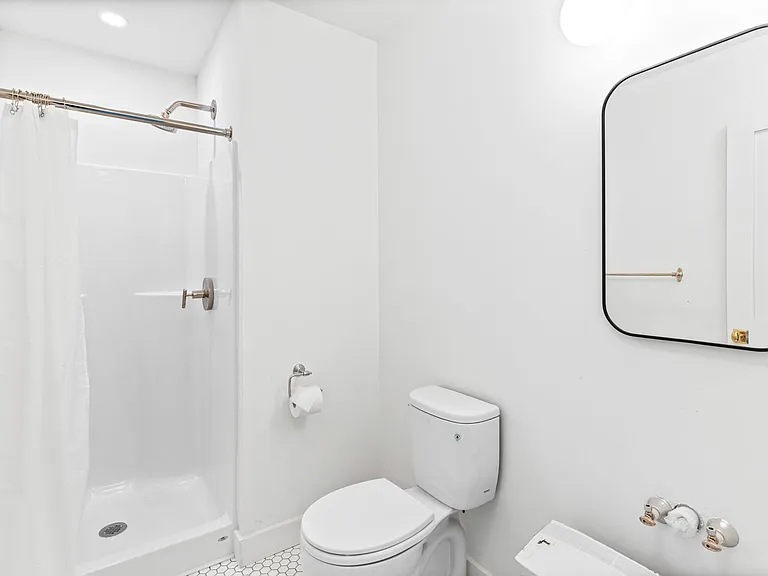 55 Weston Ave — Photo 14