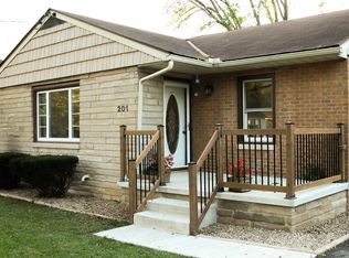 201 Brookview Rd, East Peoria, IL 61611