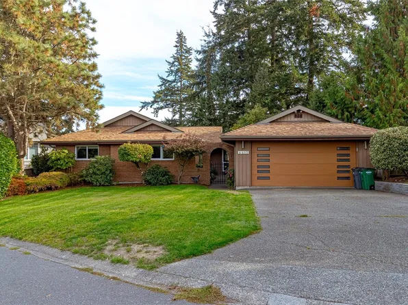 4413 Strom Ness Pl, Saanich, BC V8Z 6S7