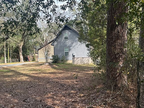 2nd image of 2653 Hillcrest Rd