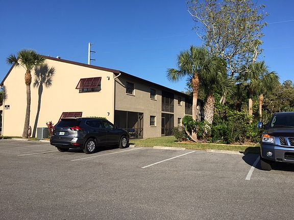 2nd image of 7213 Cloister Dr