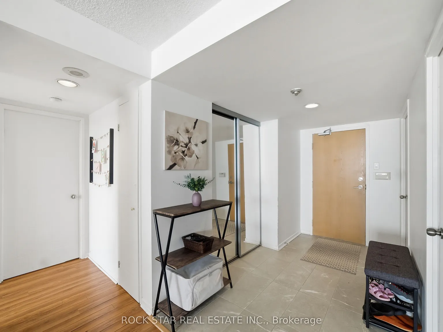 2 bed, $3,000 — Photo 4