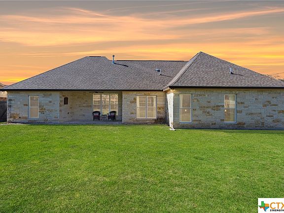 2nd image of 2700 Donna Dr