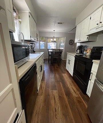 5th image of 7217 Edinburg Dr