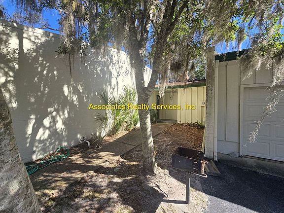 3rd image of 11407 Palmetto Blvd