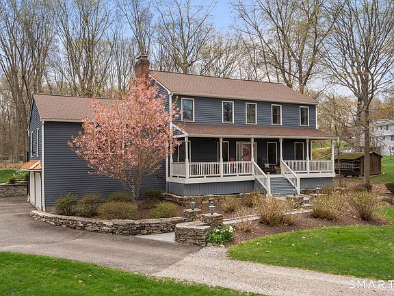 3rd image of 61 Sharon Court
