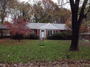 13 Hillside Dr, Lexington, NC 27295