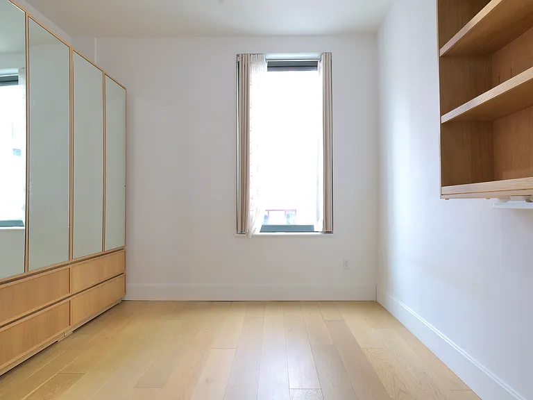 2218 Jackson Ave #1006 — Photo 5