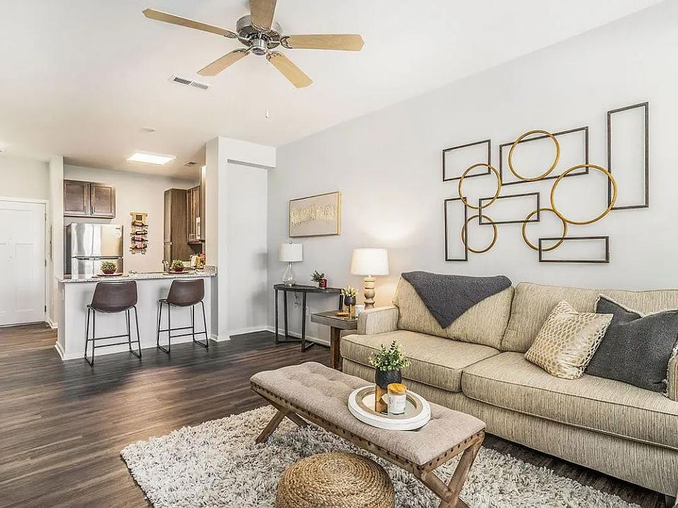1st image of 350 Duneland Dr #204