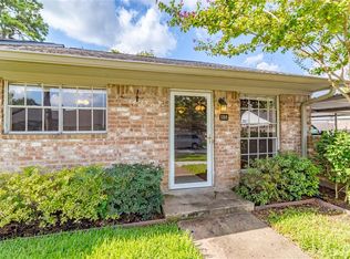 188 W Tri Oaks Ln APT 188, Houston, TX 77043