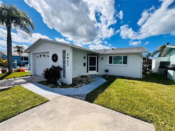 4947 Blue Heron Dr, New Port Richey, FL 34652