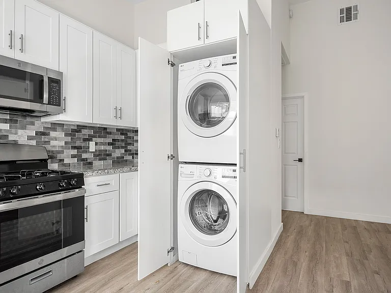 10321 Sherman Grove Ave — Photo 14