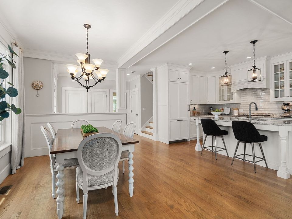 1st image of 32 Maple Ln #32
