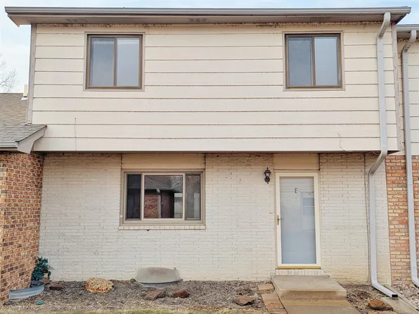 1921 E Glendale Rd, Salina, KS 67401