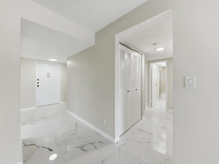 3000 Riverside Dr #201-1 — Photo 5