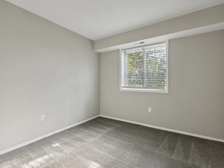 Briarwood Apartments — Photo 7