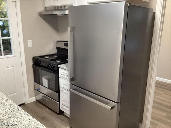 3rd image of 1462 E 250th St