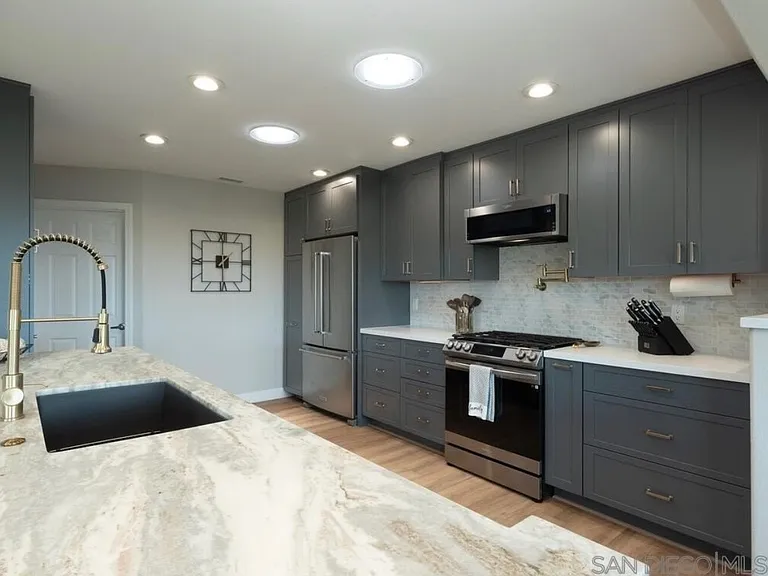 2315 Geranium St — Photo 8